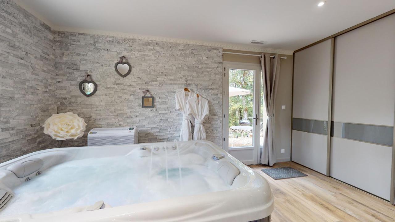 Gite Spa & Nature Saint-Chamassy Ngoại thất bức ảnh